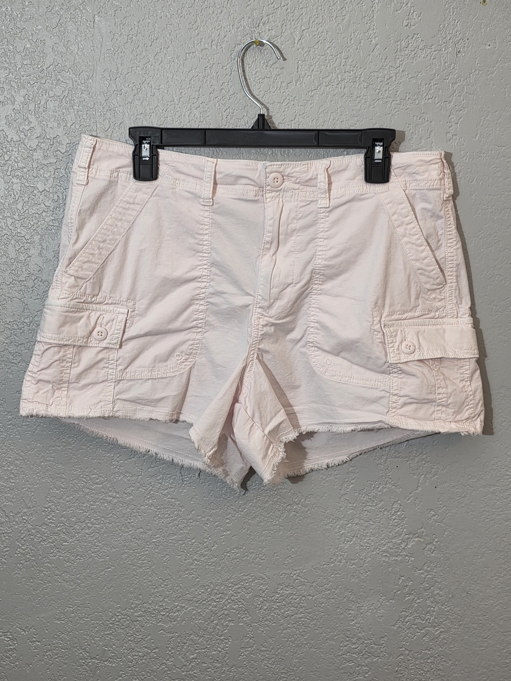 American Eagle 90s Boyfriend Shorts Pale Pink Cargo High Rise Raw Hem Womens 10
